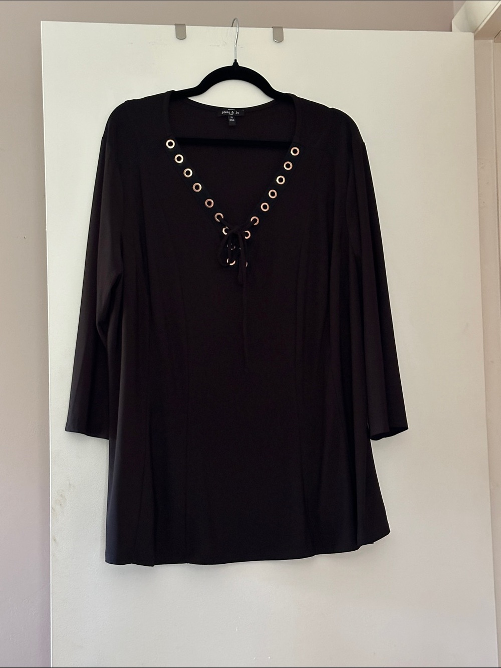 Sami & Jo Black Top with Gold Grommets